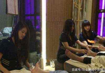 足浴店暗藏玄機(jī) 警方突擊檢查揭露“理發(fā)服務(wù)”背后的貓膩